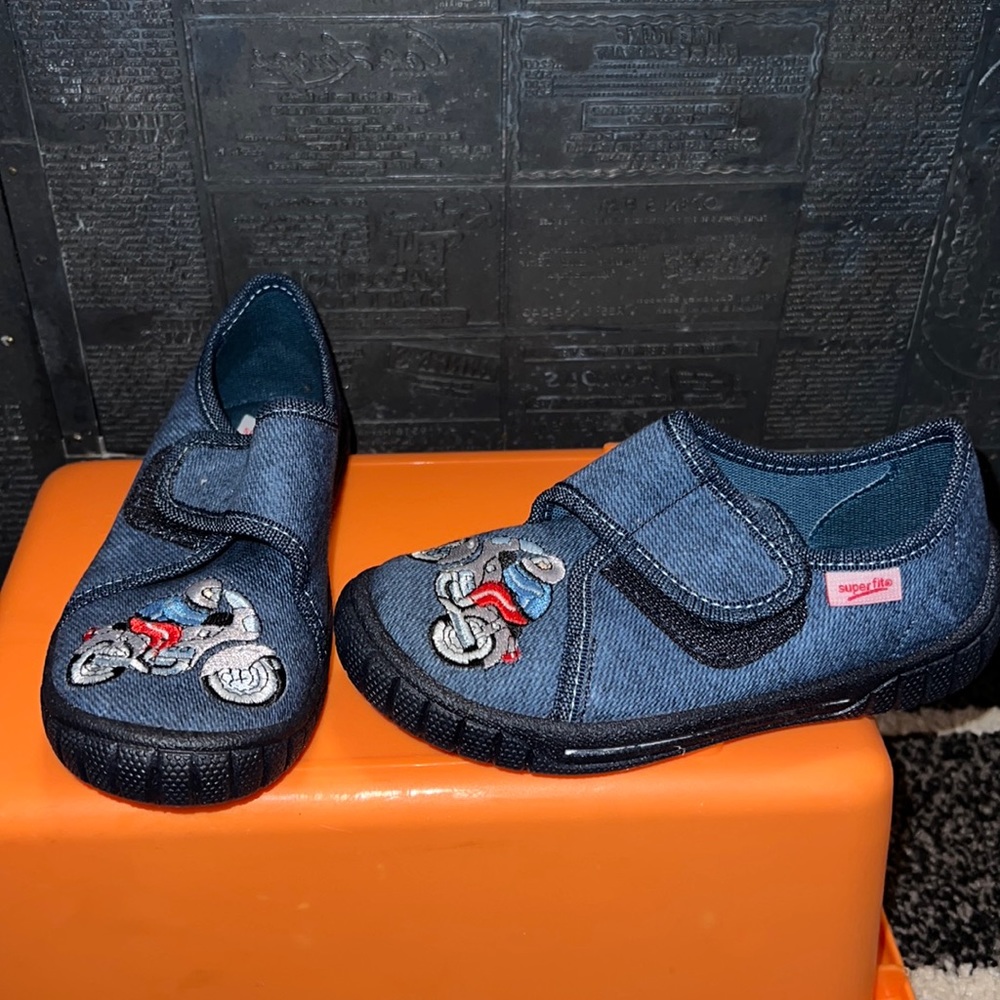 SuperFit cool toddler shoes with a motorcycle design